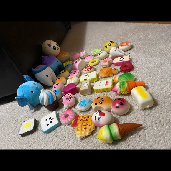 A lot of good quality squishes - Picture 2 of 2